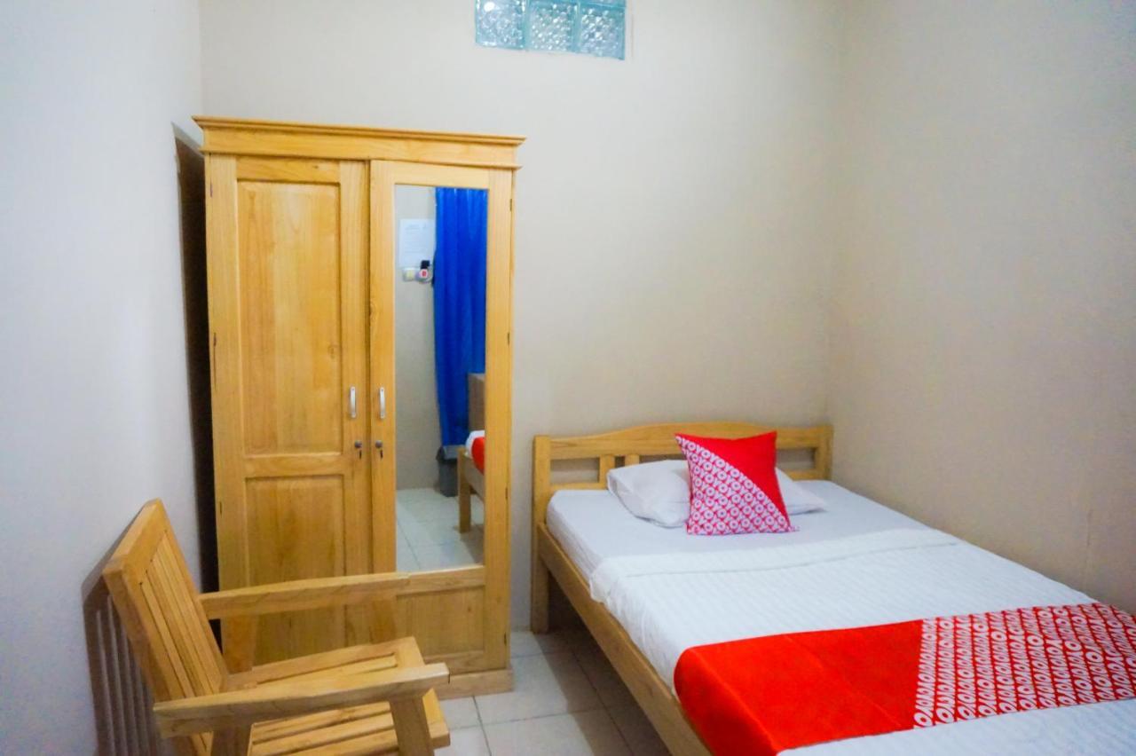 Oyo 2954 Aulia Homestay Banjarbaru Exteriér fotografie